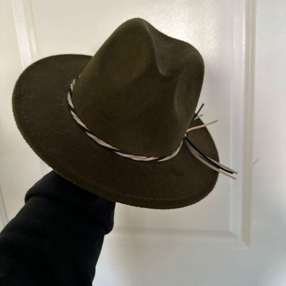 NWOT Tillys Olive Green Women’s Fedora Hat - One Size Fits All - Picture 8 of 10